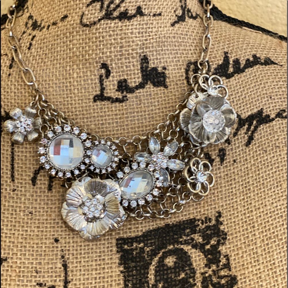 Silver floral necklace